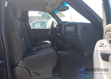 2005 Chevrolet Silverado Z71 z USA, uszkodzony, nr VIN 1GCEK14T05Z246186